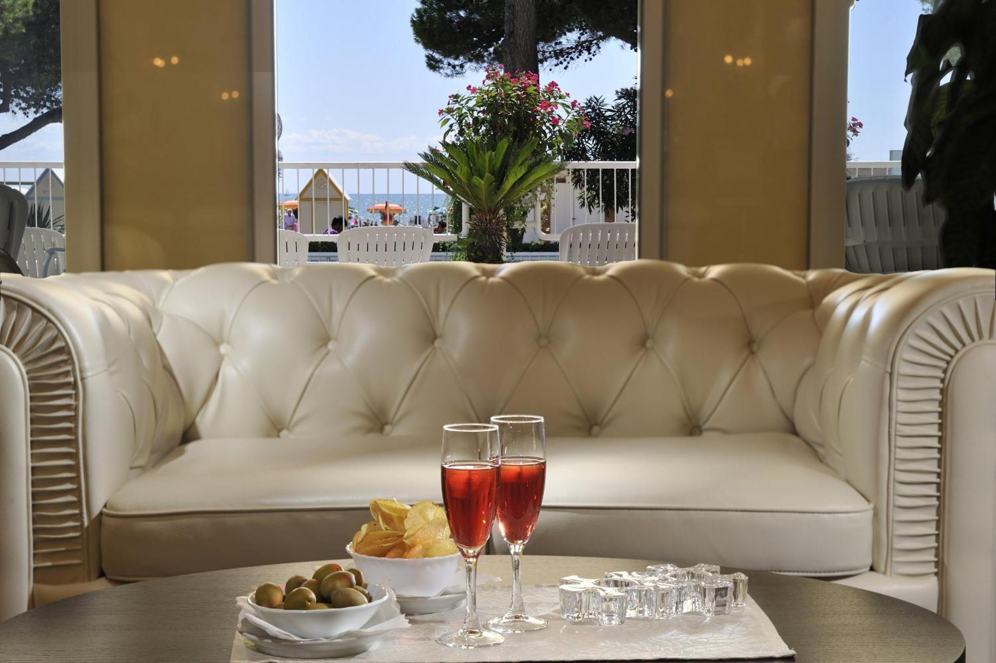 Grand Hotel Playa Λινιάνο Σαμπιαντόρο Εξωτερικό φωτογραφία