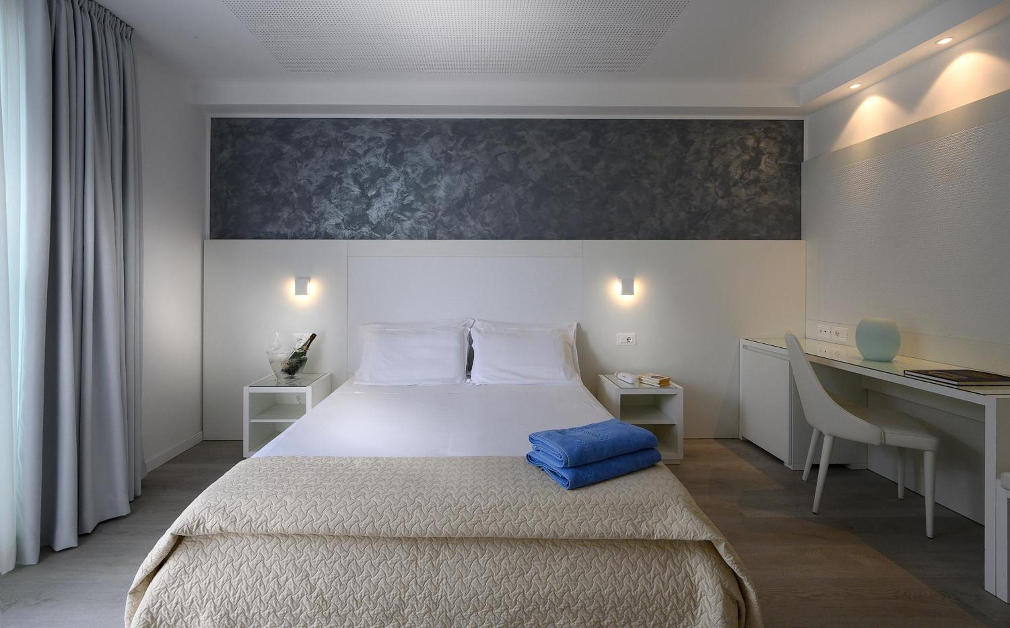 Grand Hotel Playa Λινιάνο Σαμπιαντόρο Εξωτερικό φωτογραφία