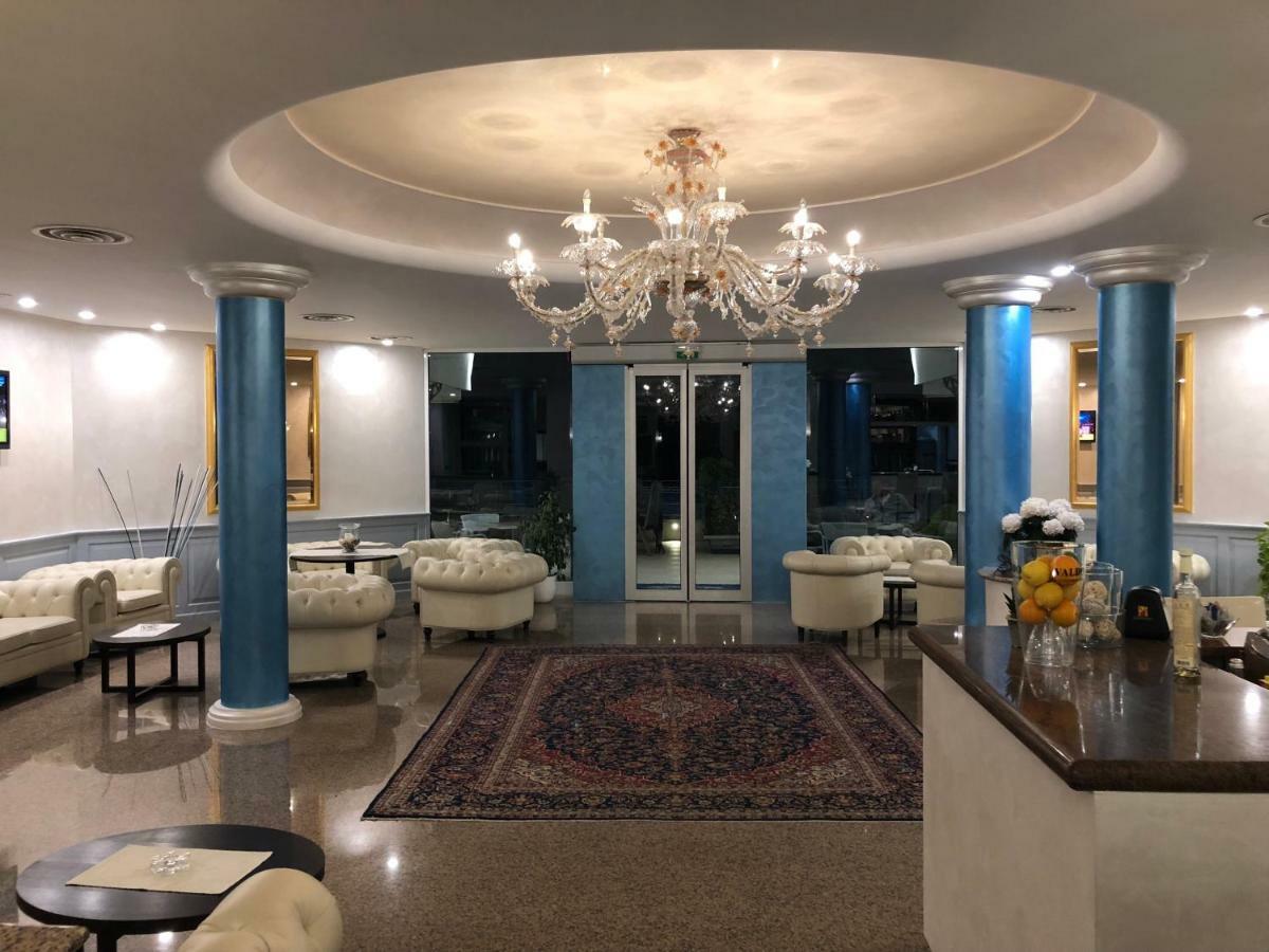 Grand Hotel Playa Λινιάνο Σαμπιαντόρο Εξωτερικό φωτογραφία